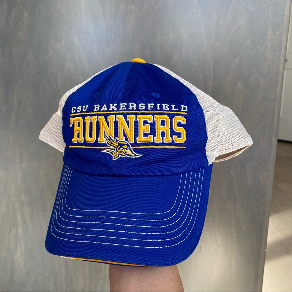 3/$10 🌸 California State University Bakersfield Runners Snap Back